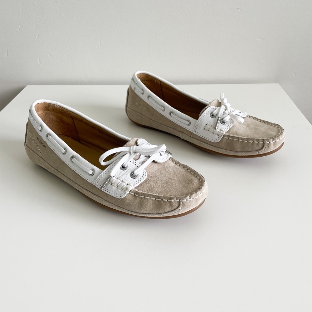 Sebago Bala Beige Suede Boat Shoes. Size 10 as seen on Kate Middleton.